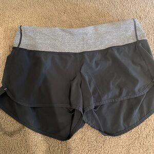 Lululemon Women's Black and Gray Shorts